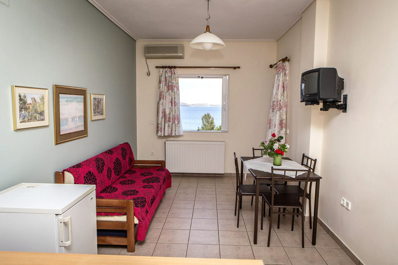 Iliopetro Hotel Monemvasía Екстериор снимка