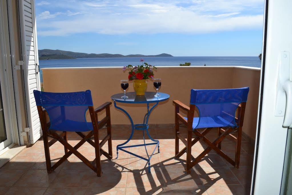 Iliopetro Hotel Monemvasía Екстериор снимка